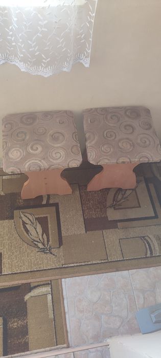 Продам кухонні стільці