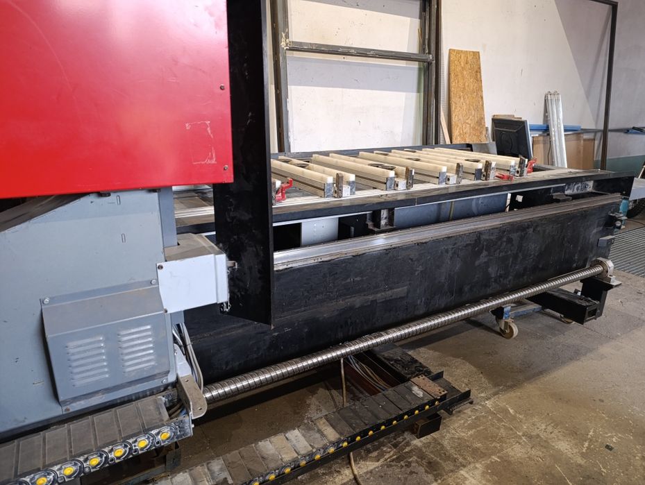 Maszyna -Frezarka CNC firmy EMCO.  DC 70