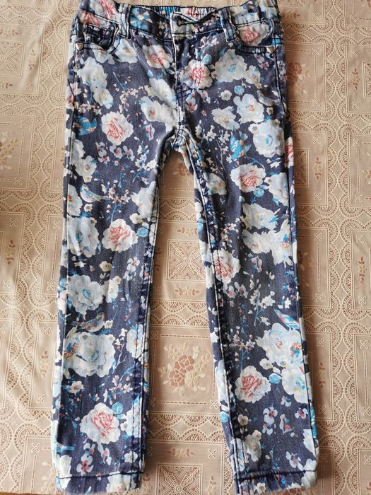 Spodnie dla dziewczynki roz 104