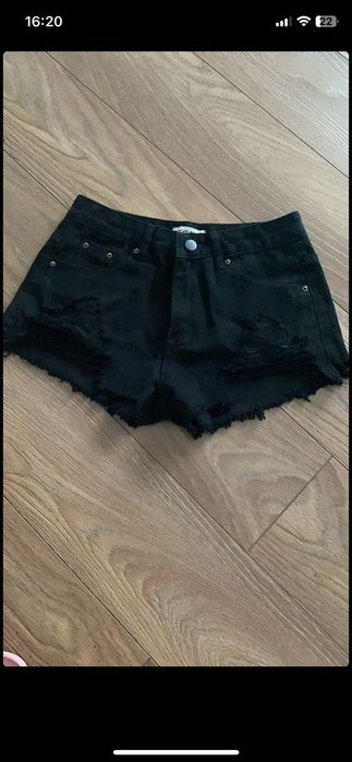 Короткі шорти джинсові