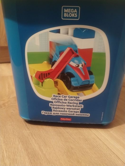 Klocki Mega Bloks Race Car Garage