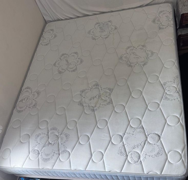 I have king size bed and metress