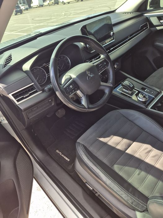 Продається Mitsubishi Outlander 2022 року