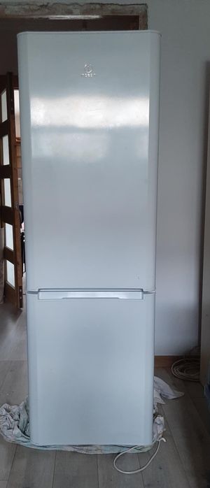 Холодильник INDESIT б/у