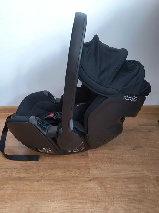 Fotelik samochodowy Britax Romer Baby-Safe 5Z2 + baza