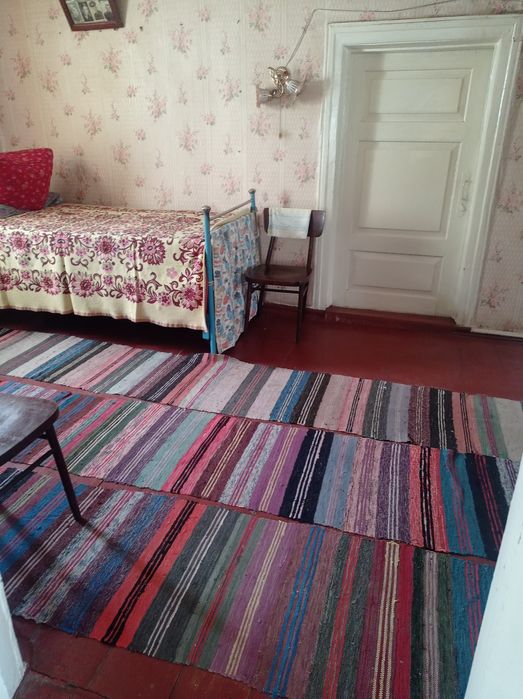 Будинок  біля міста. 380 ВОЛЬТ. Є-ВІДНОВЛЕННЯ.