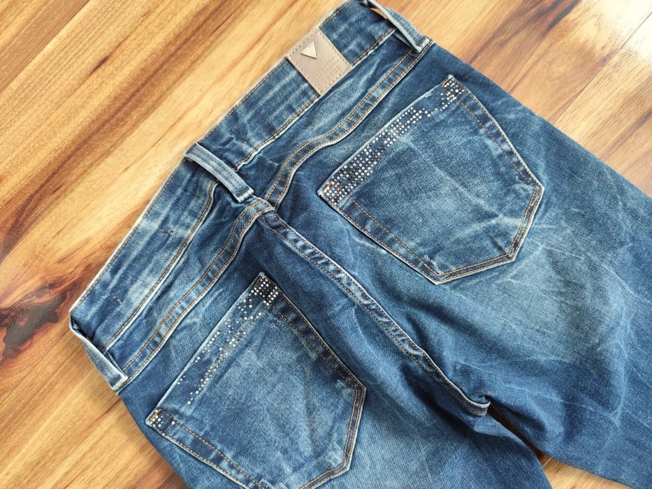 GUESS Dżinsy damskie rozm.24.Oryginał. OKAZJA!!!