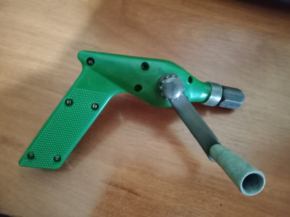 дрелька- раритет советская ручная механическая