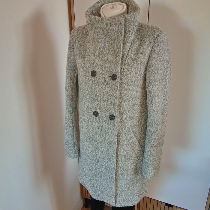 Szary wełniany płaszcz damski dwurzędowy ONLY wełna 45% rozmiar M