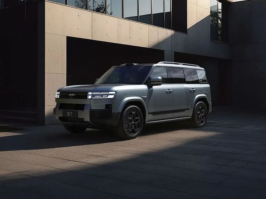 BYD Leopard 7