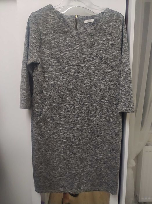 Sukienka szara kieszenie