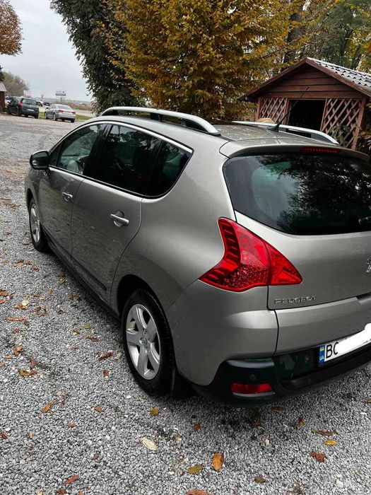 Пежо 3008.            .