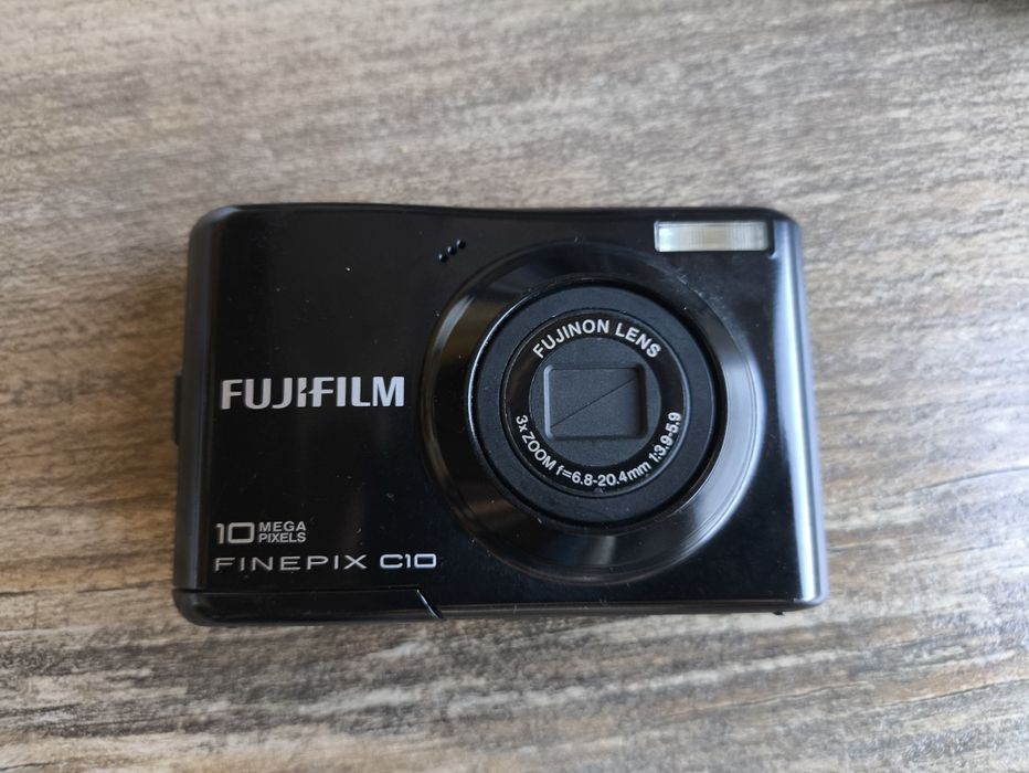 Aparat Fujifilm finepix c10 10mpx