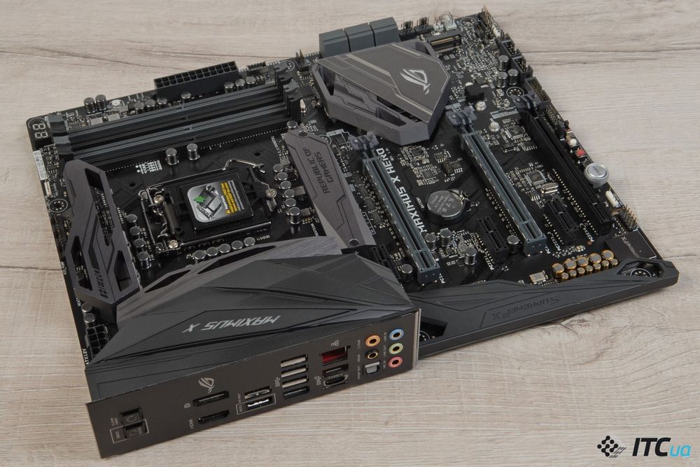 Комплект Asus  ROG MAXIMUS X Hero Intel core i7 8700k Corsair 16Gb