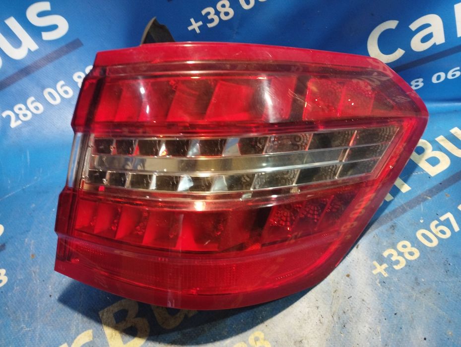 Ліхтар задній правий Mercedes W212 E250 651 дорестайл оригінал БУ