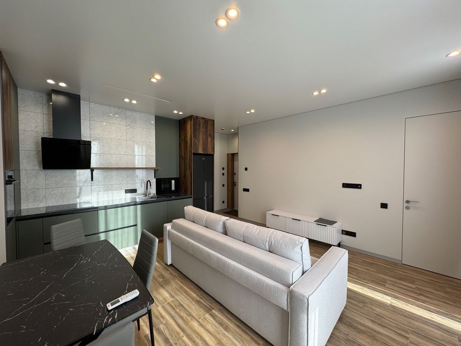 Здам 2х кім квартиру Центр перша здача