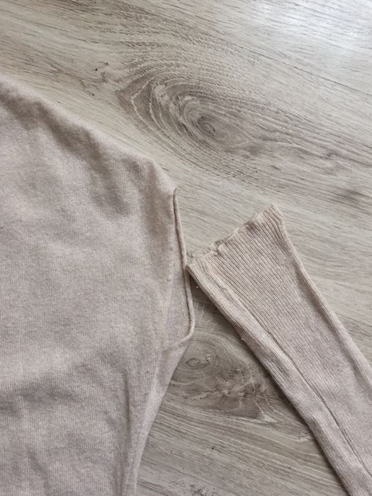Sweter z doczepianymi rękawami