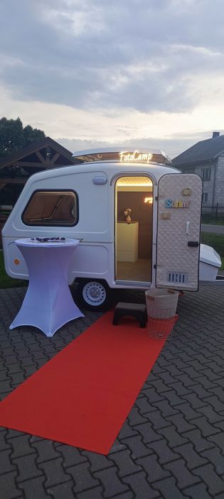 Fotocamp,. Fotoprzyczepa, fotobudka, fotokamper