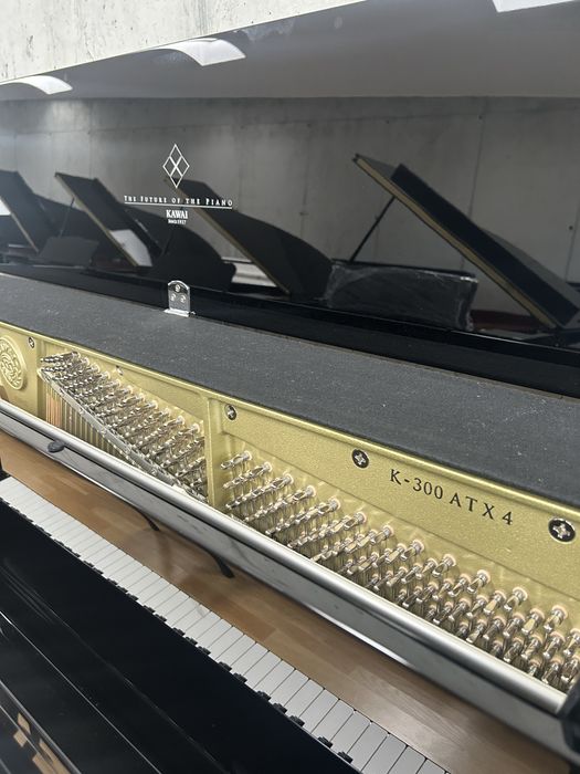 Pianino Kawai K300 ATX4 chrom