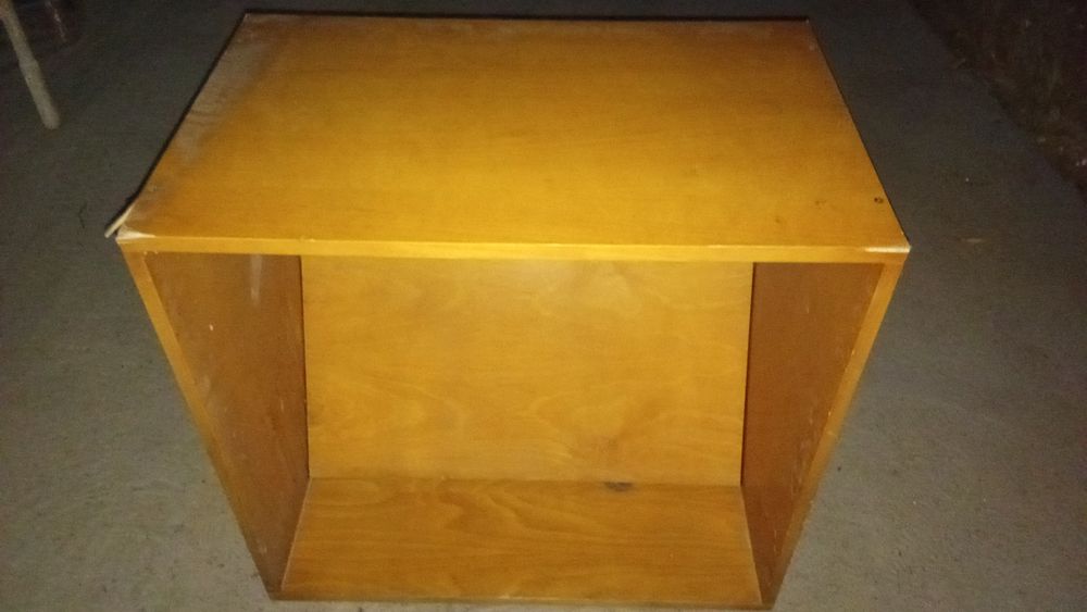 Móvel Madeira Interior Prateleira. 2 Fotos