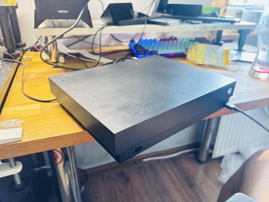Xbox One X 500GB