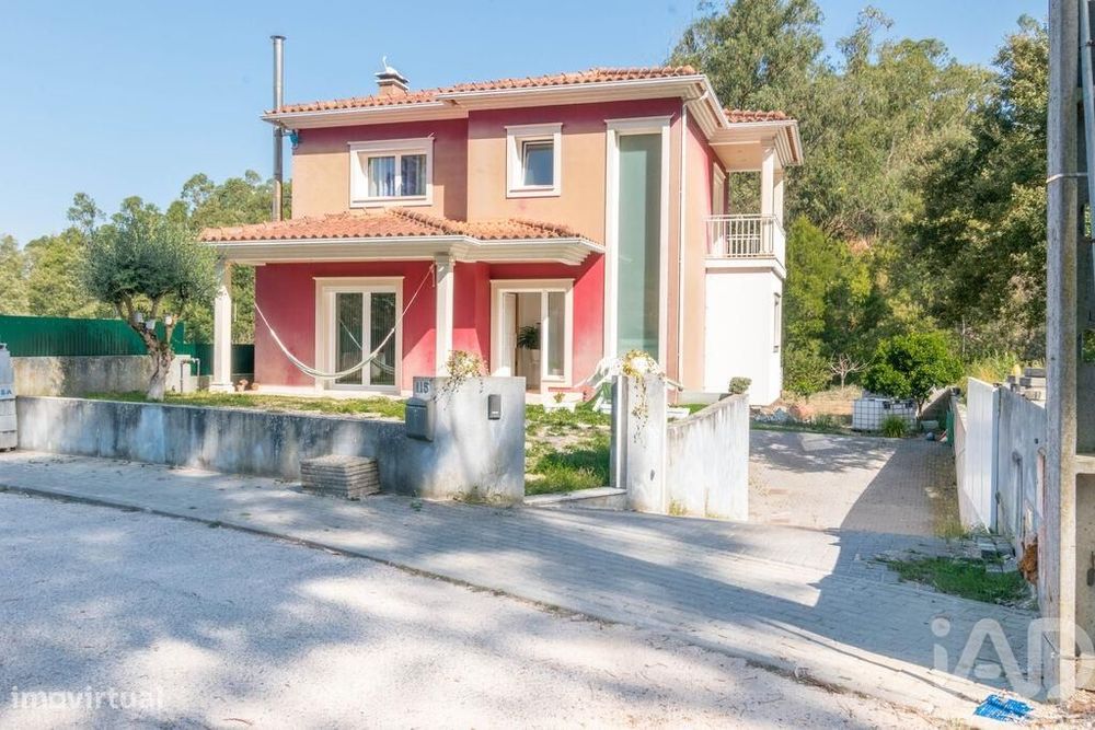 Casa / Villa T3 em Marrazes e Barosa de 130 m2