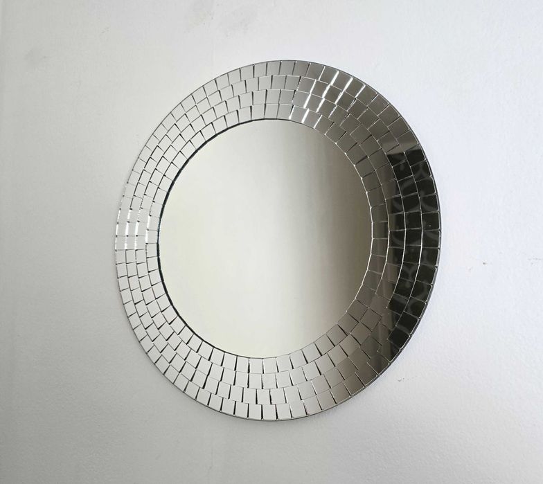 Piękne ozdobne lustro Ikea Tranby