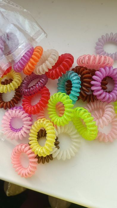 Резинки для волосся