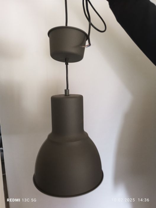 Stylowa grafitowa lampa