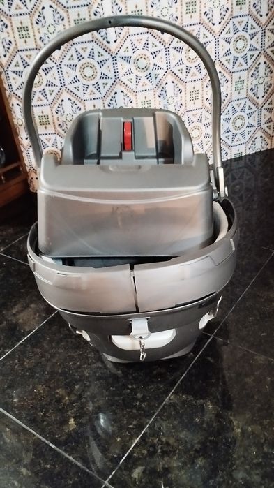 Carrinho de bebê da Chico completo