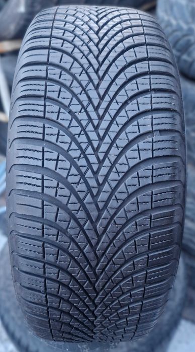 Opona całoroczna Dunlop AllSeason 2 215/55R17 98W 7,2mm 1szt