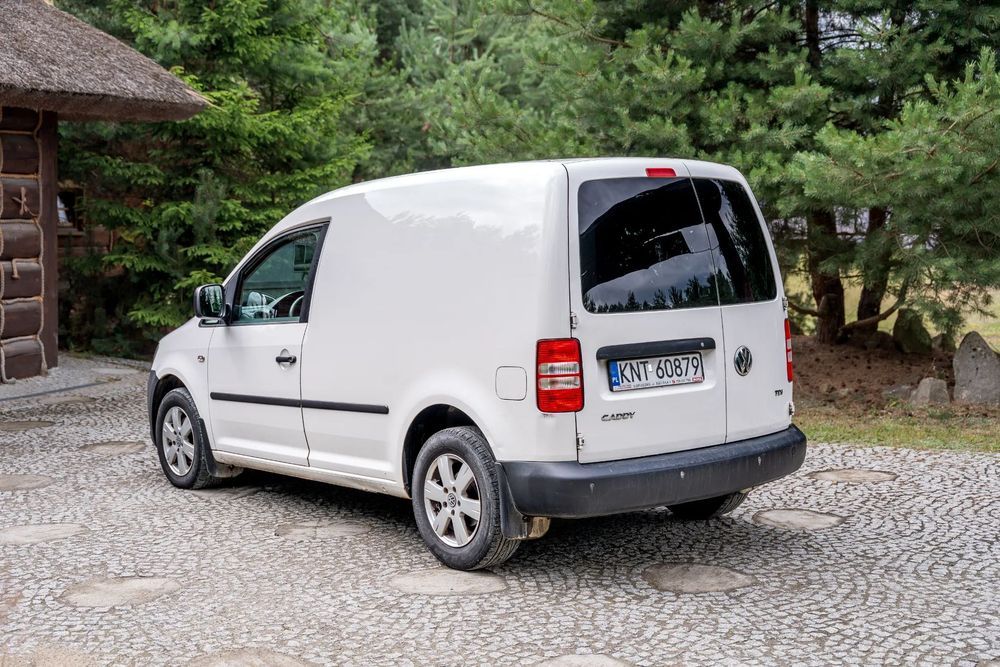 Volkswagen Caddy Furgon (Van) / 1.6 Tdi 75Km / Manual  / Salon Pl