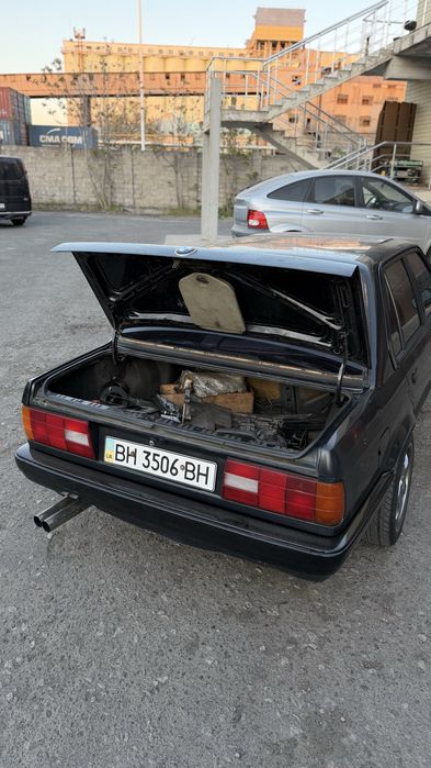 BMW E30 седан м20б20