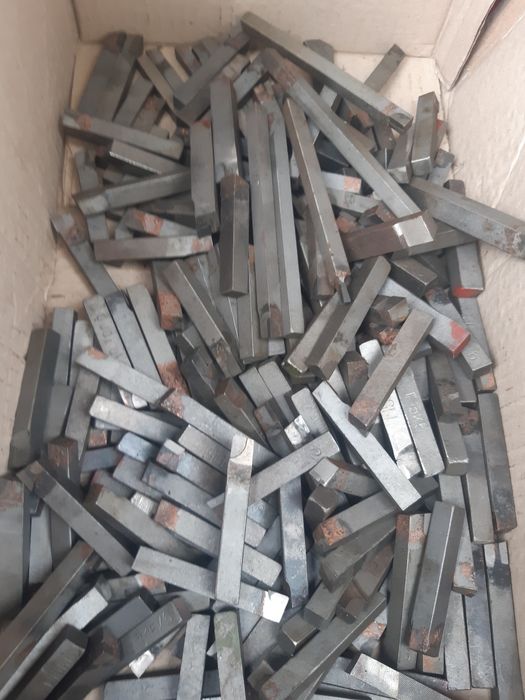 Різці токарні на станок ТВ6