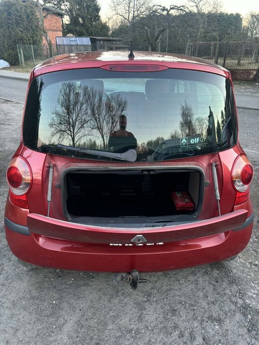 Renault modus 1.2  2005 rok.