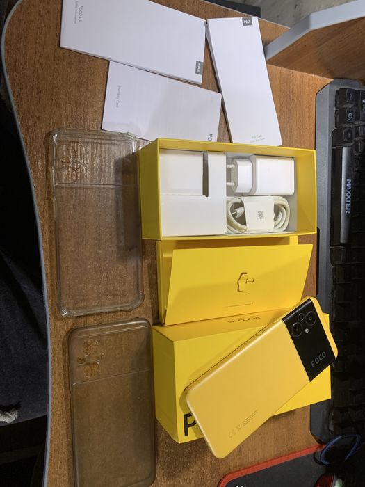 продам телефон Poco m5 4/128