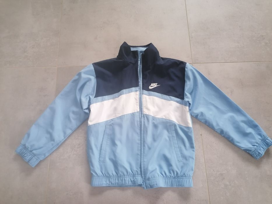 Cienka kurtka, wiatrówka Nike