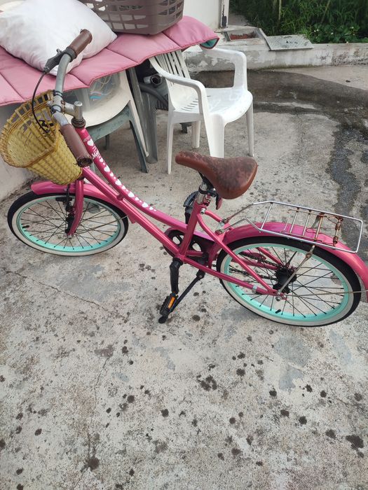 Bicicleta menina