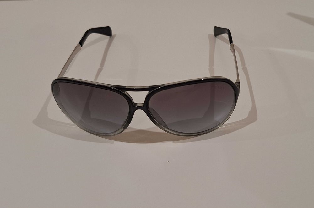 Óculos de sol Prada