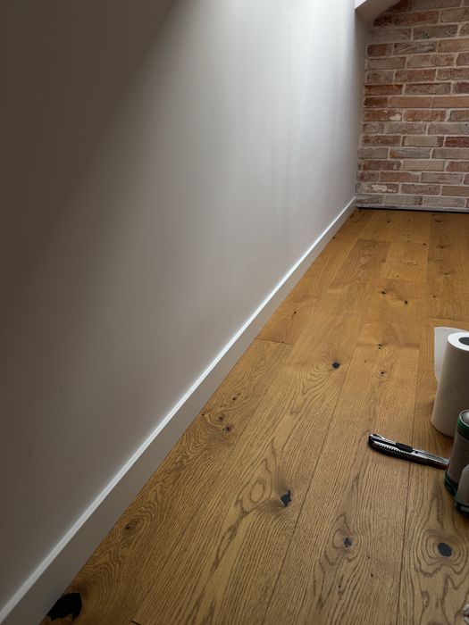 Listwy przypodlogowe,montaz listew,montaz mebli,meble na wymiar