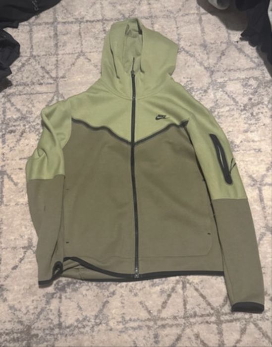 Nike tech fleece