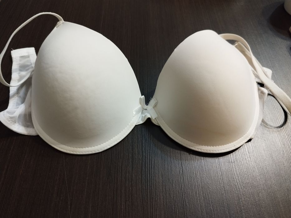 Biały biustonosz 80C