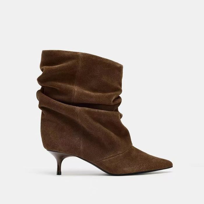 Ботильйони коричневого кольору