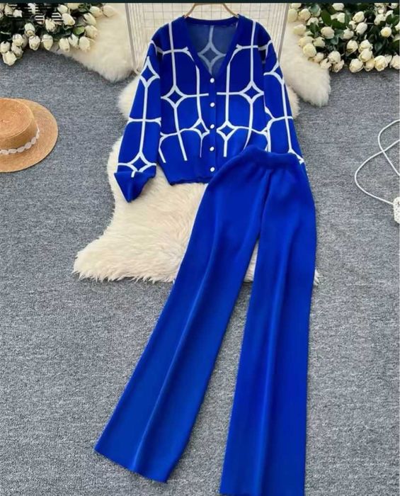 Костюм брючний жіночий, стильний костюм,