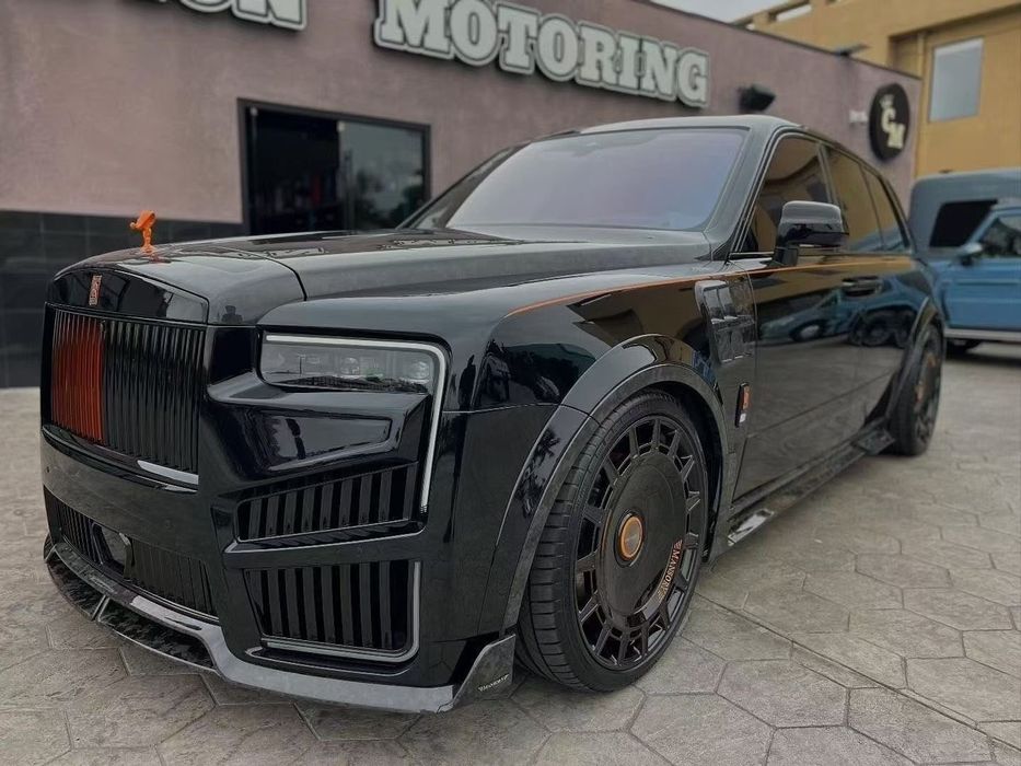 Рестайлінг Rolls-Royce Cullinan 2018 у 2024 MNSR Carbon. Дзвоніть!