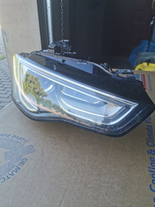 Lampy LEWA PRAWA  AUDI A5 8T bi-xenon nieskretny