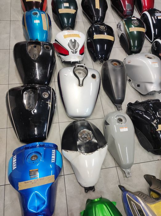 Баки Yamaha Suzuki Kawasaki Honda Triumph Ktm