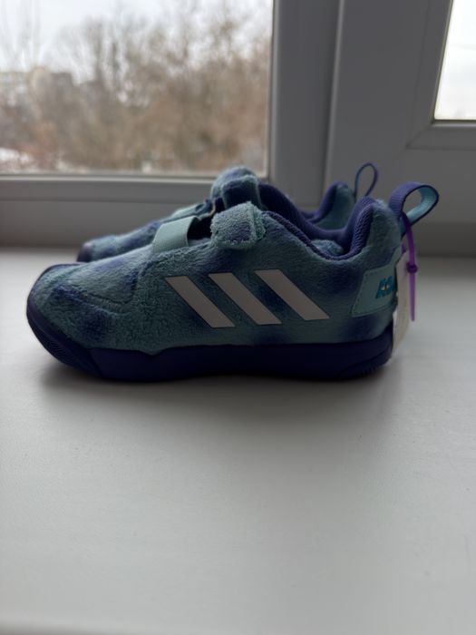 Adidas Корпорація Монстрів розмір 26 нові