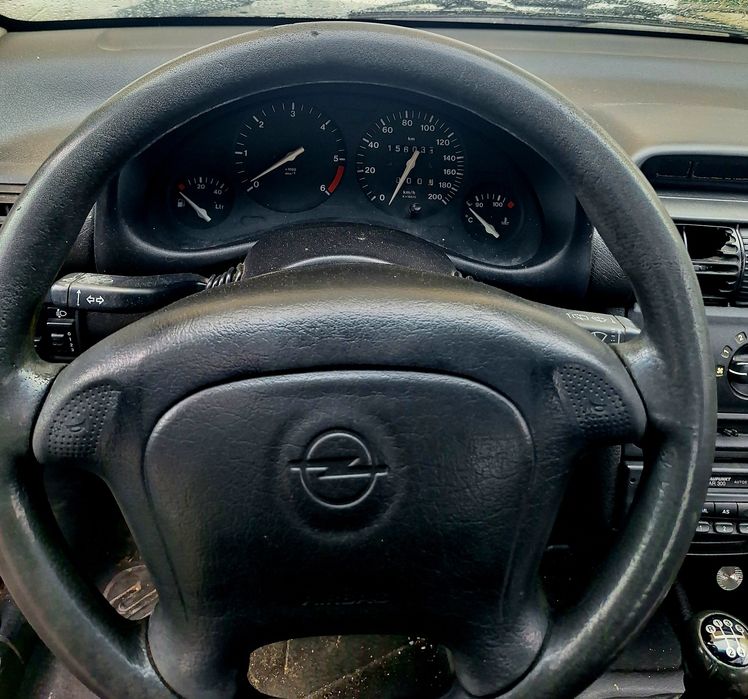Opel Corsa 1.5 TD ( 5 lugares )