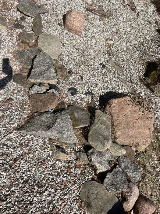 Polupane kamienie do kaskady